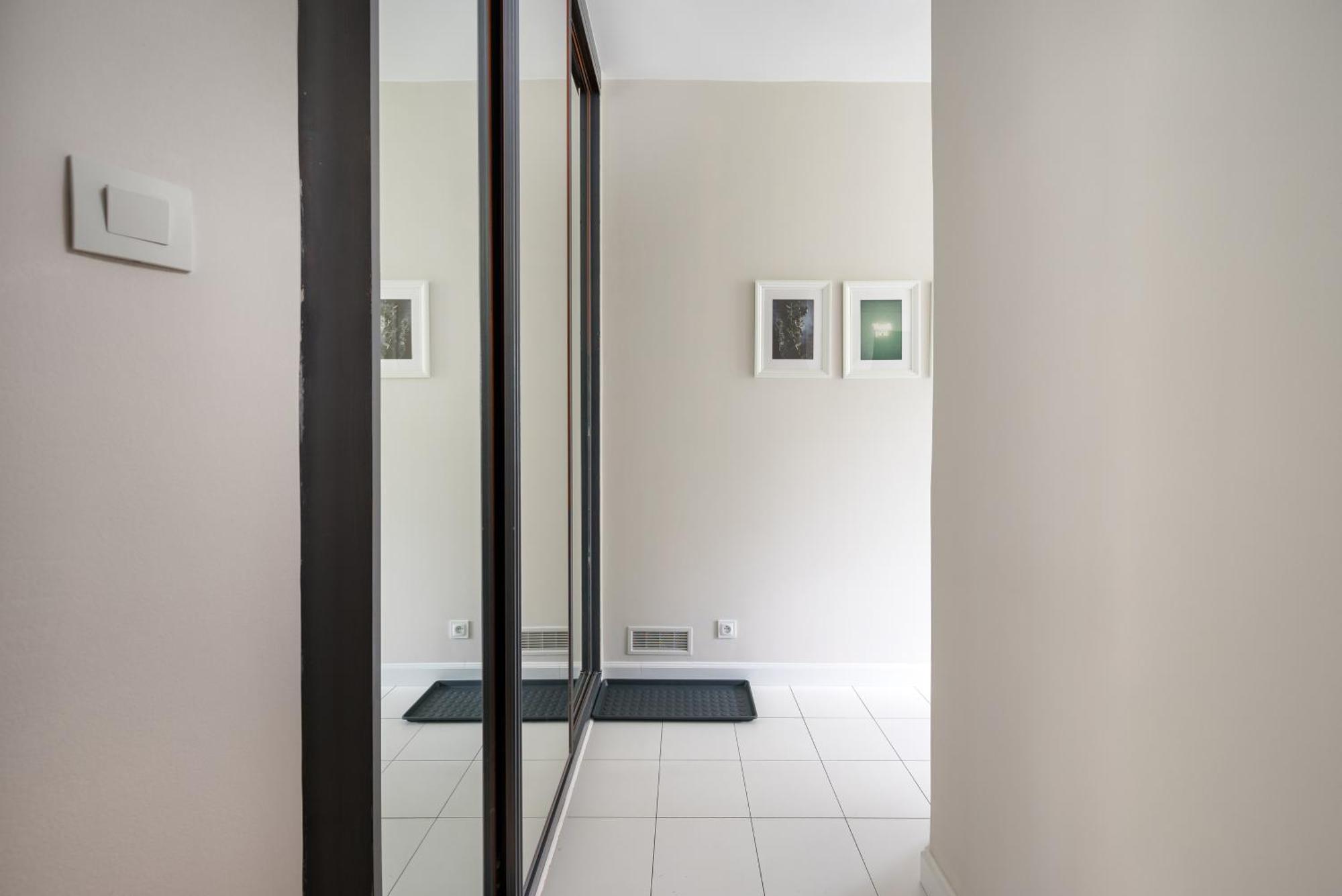 Wola Ratusz Homely Apartment Warsawa Bagian luar foto